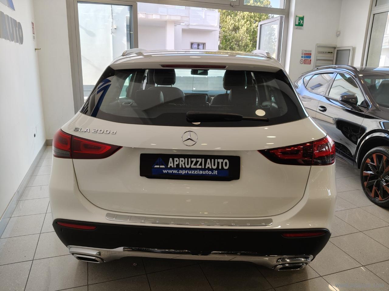 MERCEDES-BENZ GLA 200 d Automatic Sport Plus