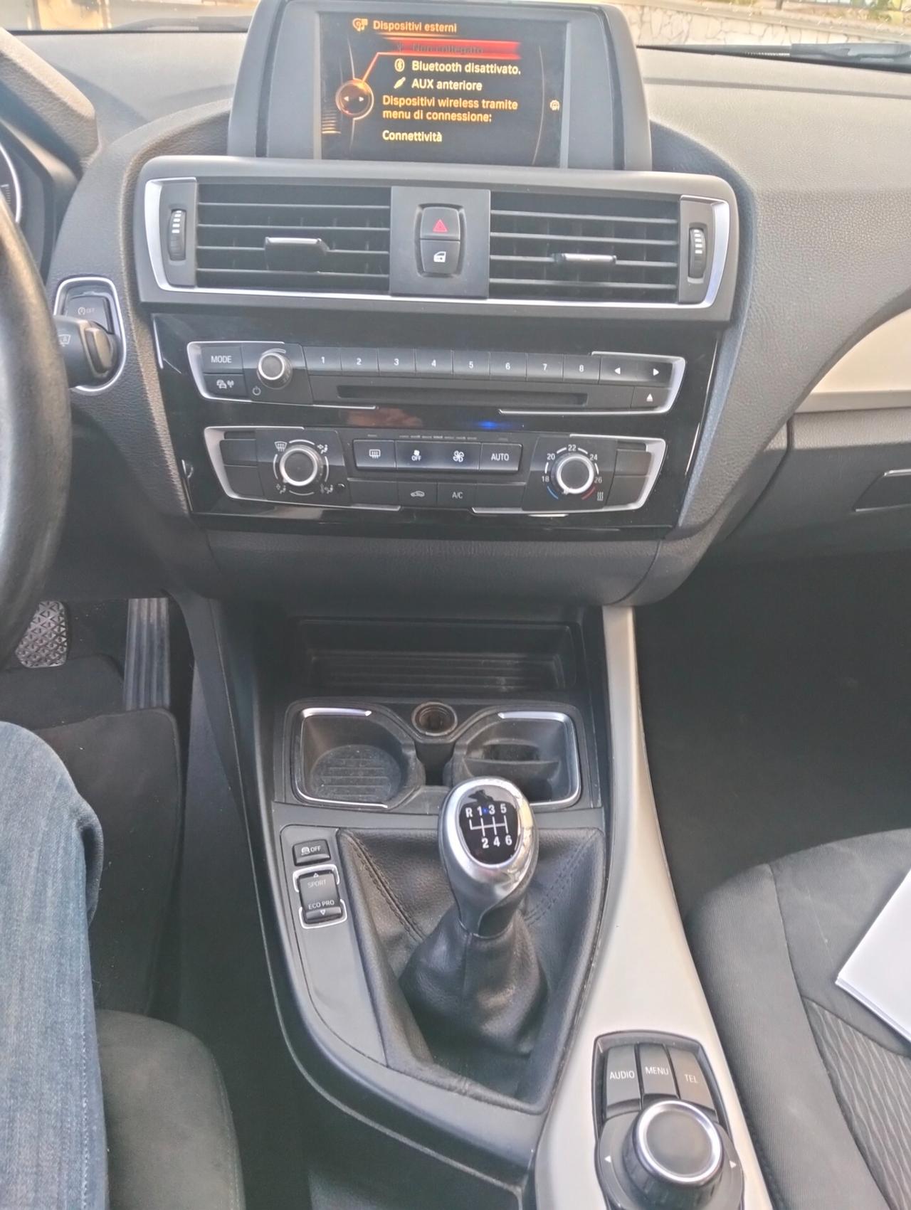 Bmw 118 118d 5p. Urban