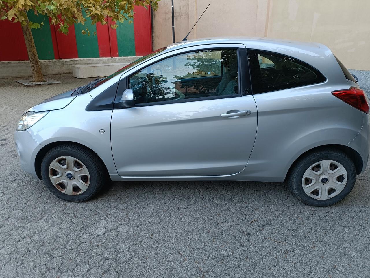 Ford Ka 1.2 8V 69 CV Black&White Edition