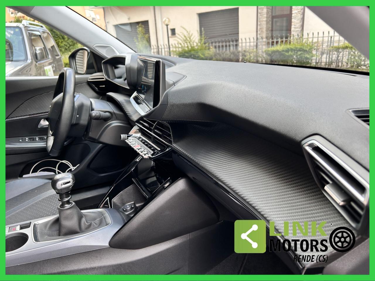 Peugeot 2008 PureTech 100 S&S Allure Navi Pack 09/2020