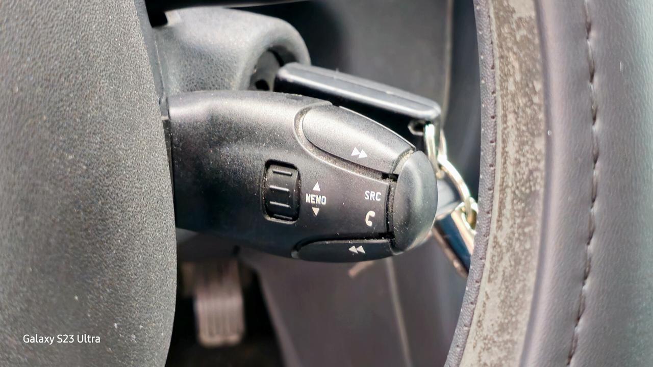 CITROEN C3 PICASSO EURO 6B OK NEOPATENTATI GARANZIA 12 MESI