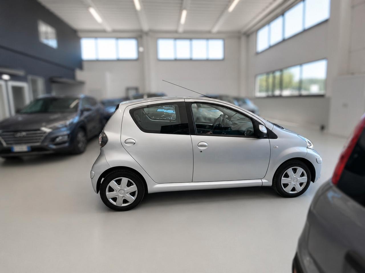 Toyota Aygo 1.0 12V VVT-i 5 porte