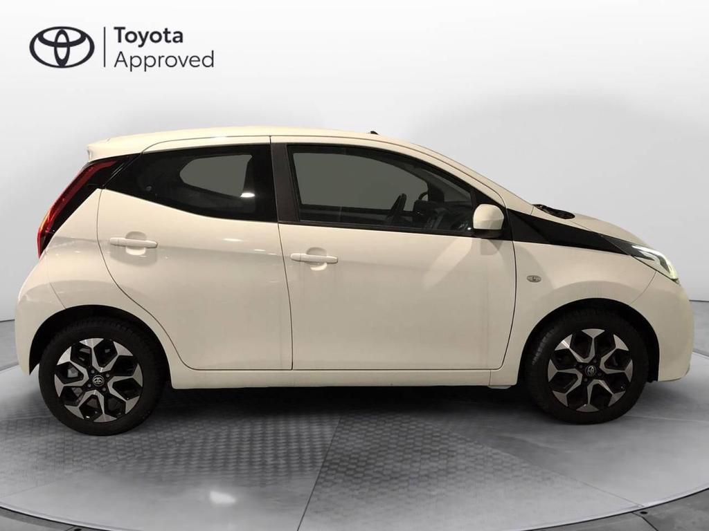 Toyota Aygo 5 Porte 1.0 VVT-i x-play