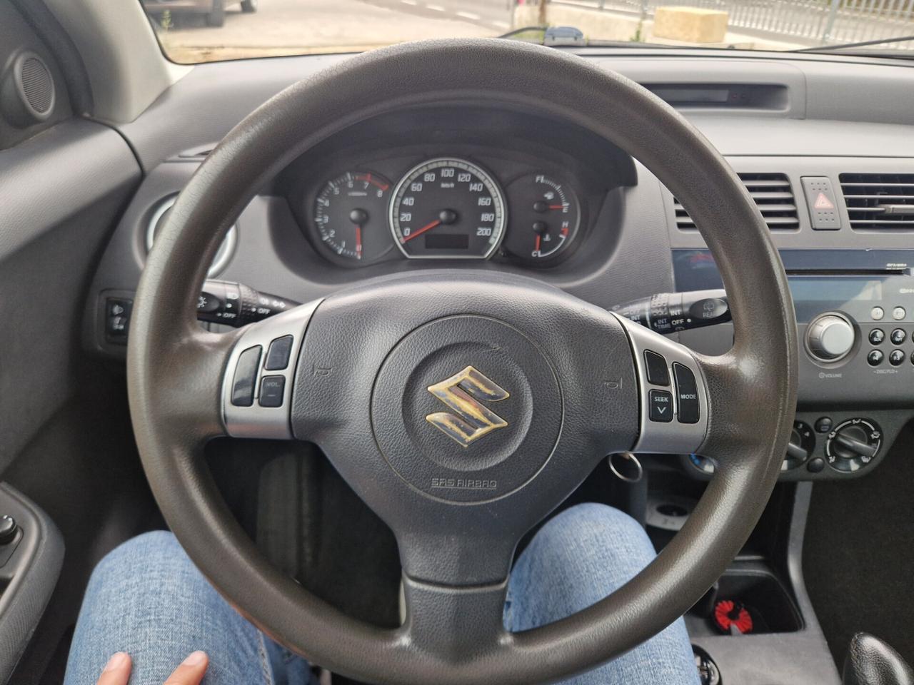Suzuki Swift 1.3 5p. - 2005