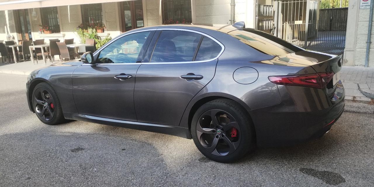 Alfa Romeo Giulia 2.2 Turbodiesel 160 CV AT8 Executive