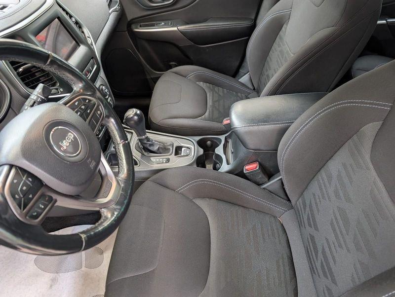 Jeep Cherokee 2.2 Mjt Longitude