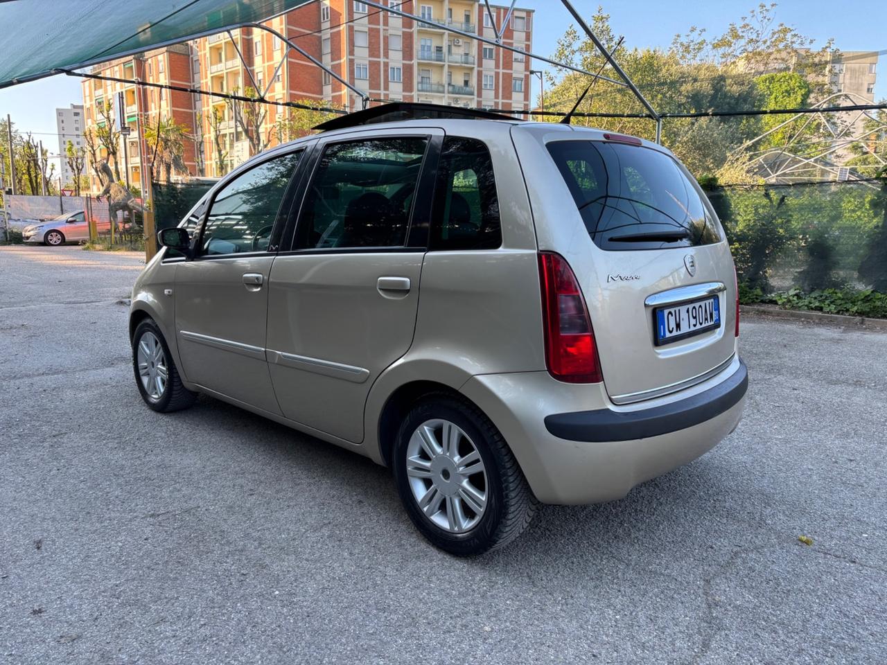 Lancia MUSA 1.4 Platino OK NEOPATENTATI