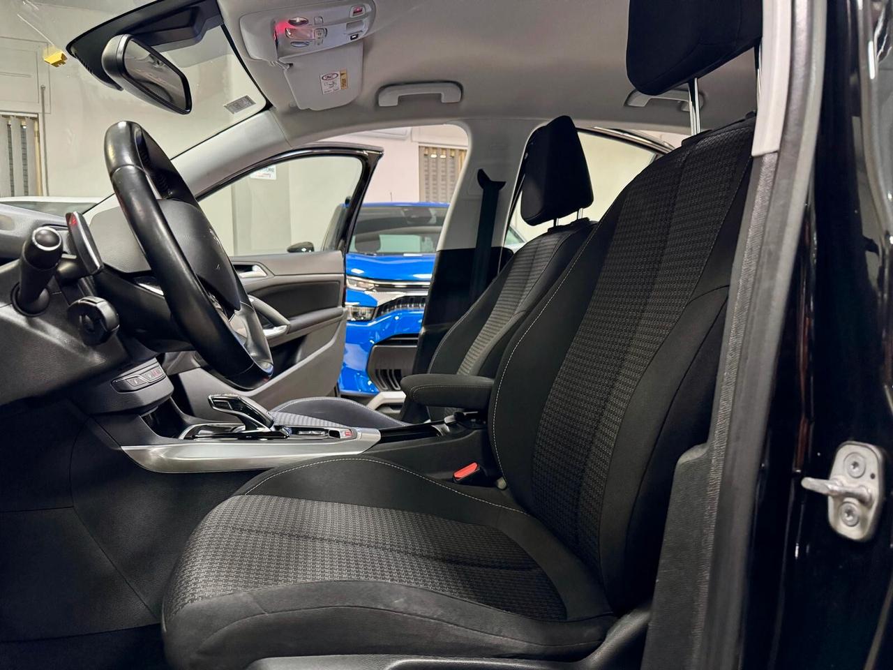 Peugeot 308 1.5 BlueHDi 130cv EAT8 Business 2021