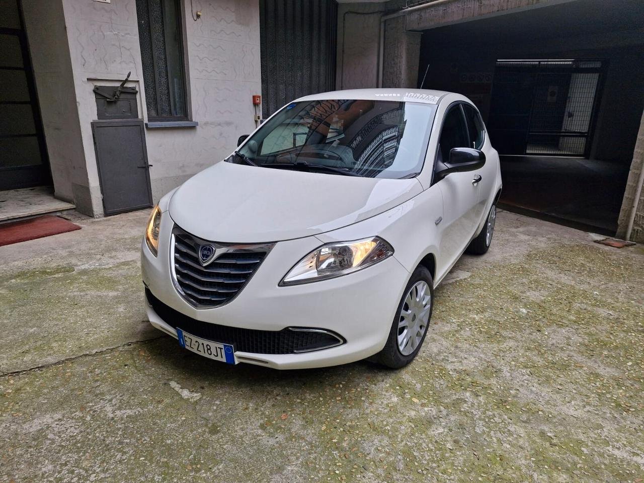 Lancia Ypsilon 1.3 MJT 16V 95 CV 5 porte S&S Gold