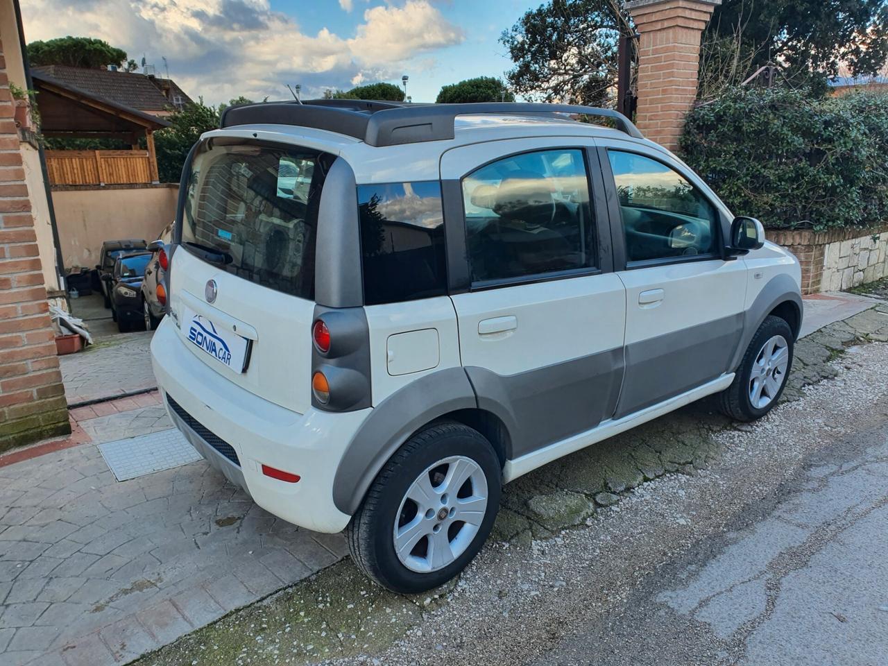 Fiat panda 1.3 m.jet 4x4 modello cross