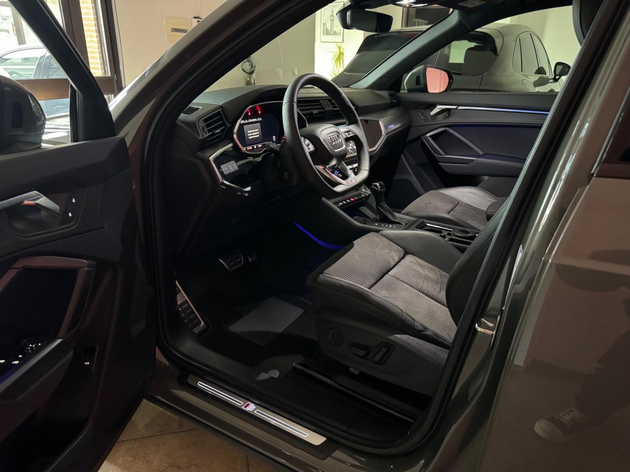 Audi Q3 40 TDI quattro S tronic line edition