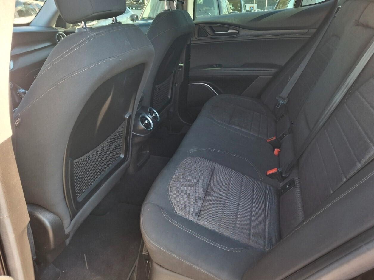 Alfa Romeo Stelvio 2.2 Turbodiesel 190 CV AT8 Q4 B-Tech