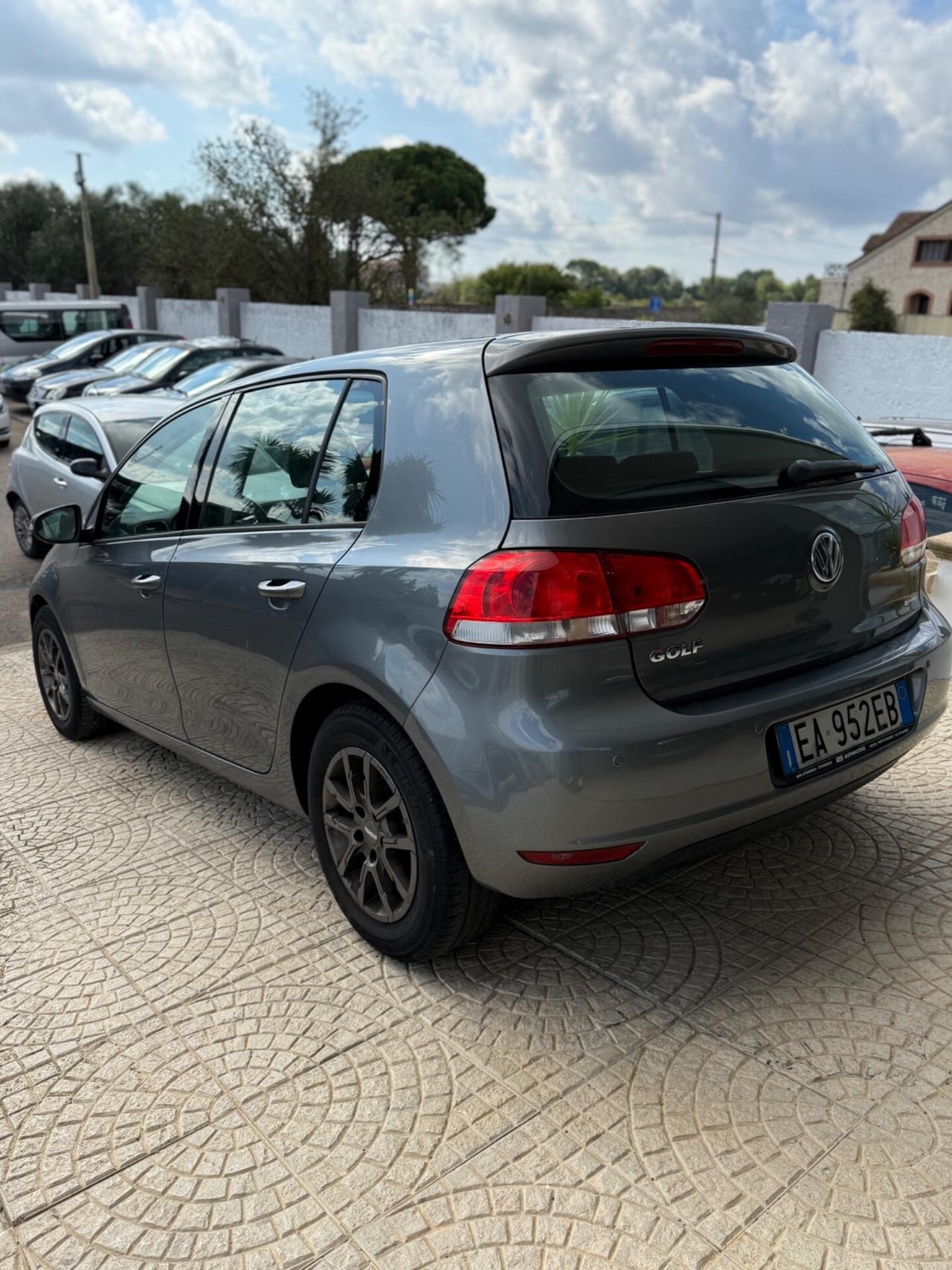 Volkswagen Golf 1.6 5p. Highline GPL