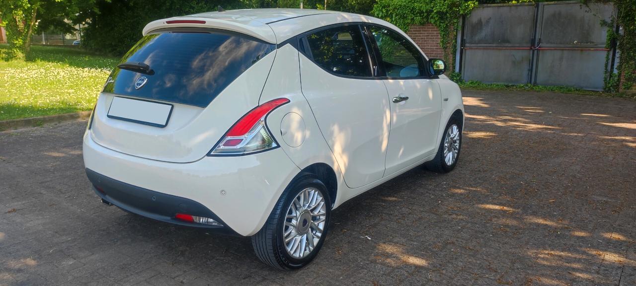 Lancia Ypsilon 1.3 MJT 16V 95 CV 5 porte S&S Gold