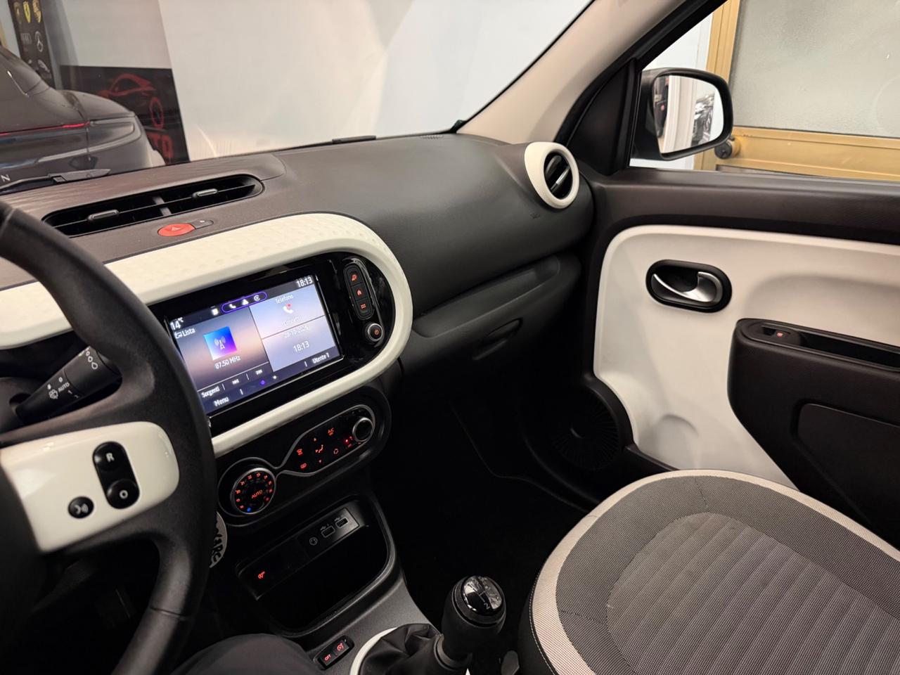 Renault Twingo Zen 65 OK NEOPATENTATI -063-