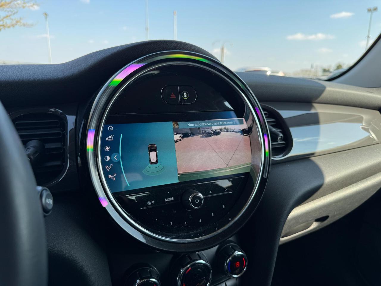 Mini 5 Porte One Essential 1.5 Twin Power Turbo 102cv Steptronic