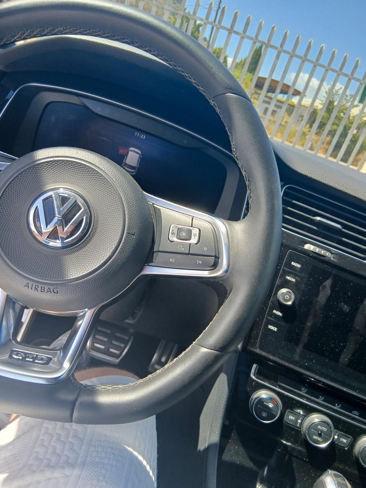 Volkswagen Golf GTD 7.5 184CV UNICA "VIRTUAL,LED,XENO"
