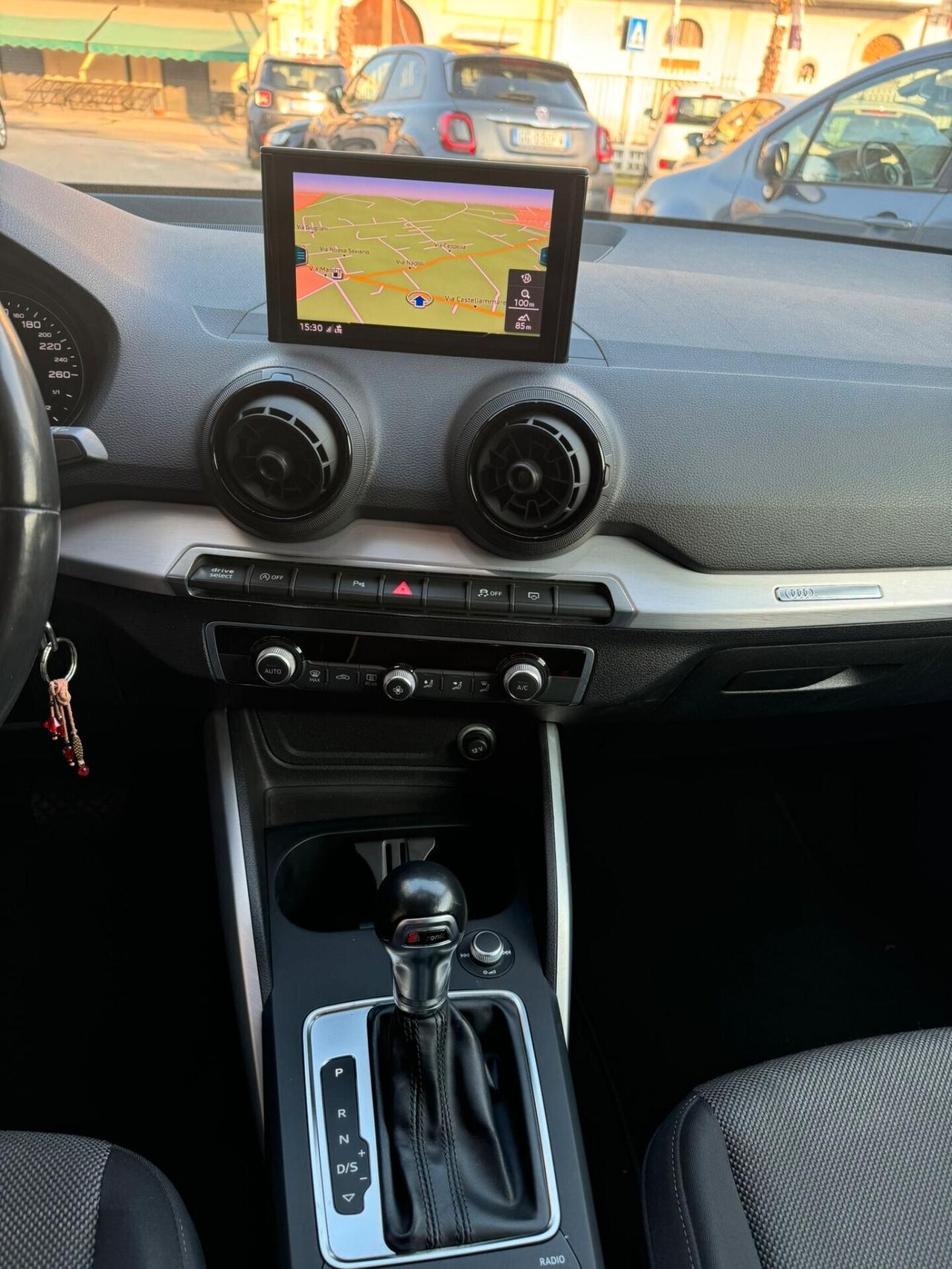 Audi Q2 30 TDI S tronic NAV/SENS/LED