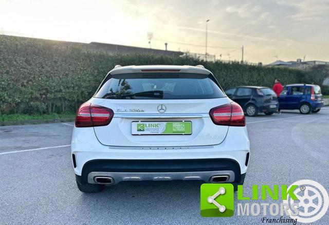 MERCEDES-BENZ GLA 220 d Automatic Premium AMG 24 MESI di GARANZIA