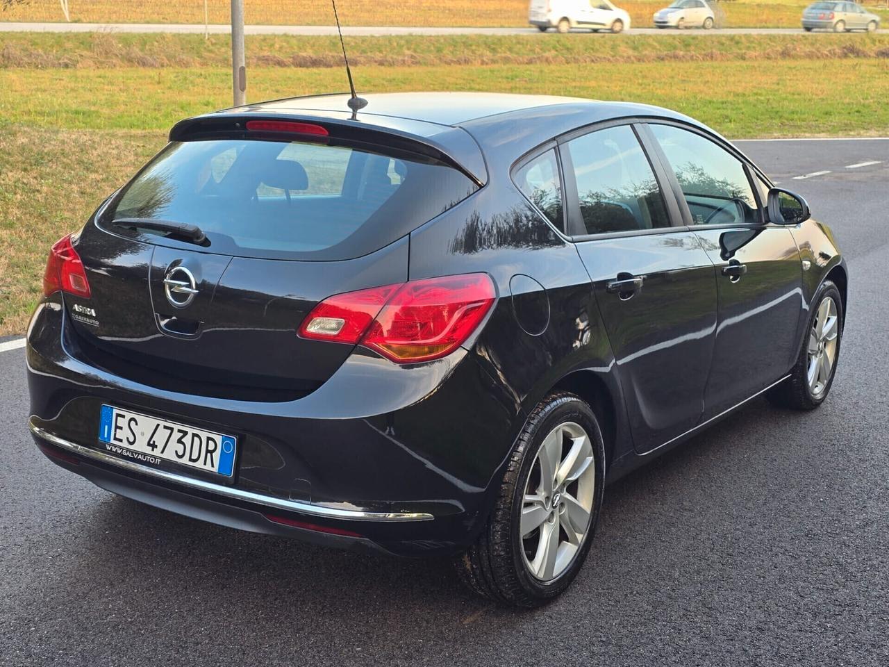 Opel Astra 1.4 BENZINA OK PER NEOPATENTATI ANNO 2013