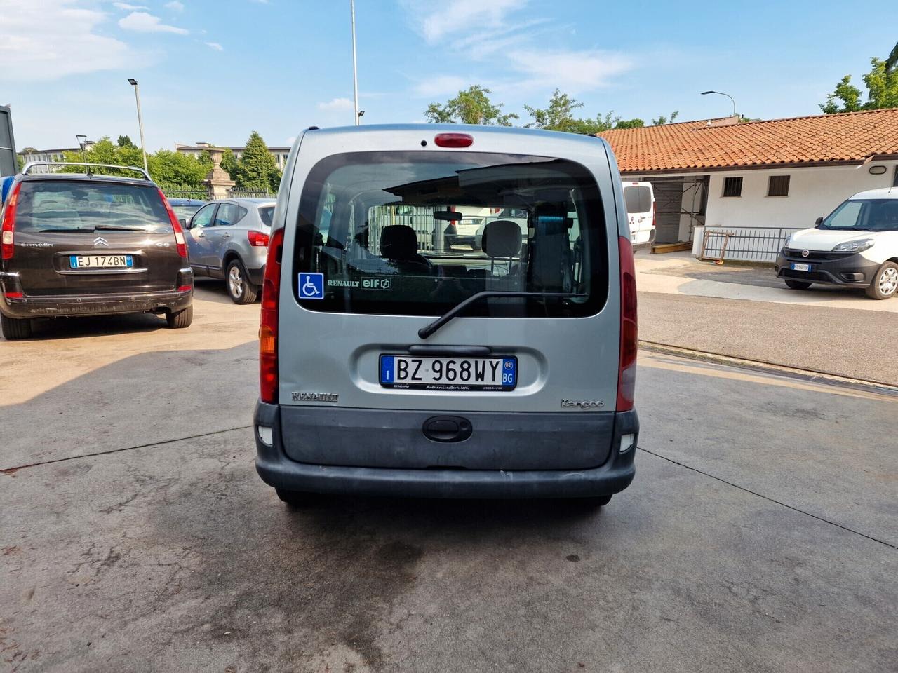 Renault Kangoo 1.2 16V TRASPORTO DISABILI