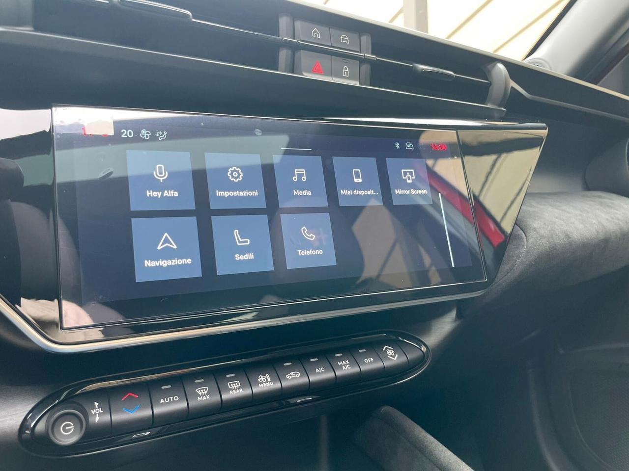 Alfa Romeo Junior 1.2 145 CV Hybrid eDCT6 Intensa