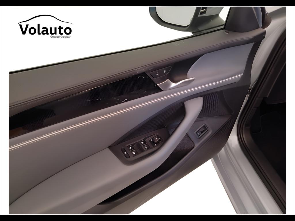VOLKSWAGEN Passat IX 2024 - Passat 2.0 tdi scr Business 150cv dsg