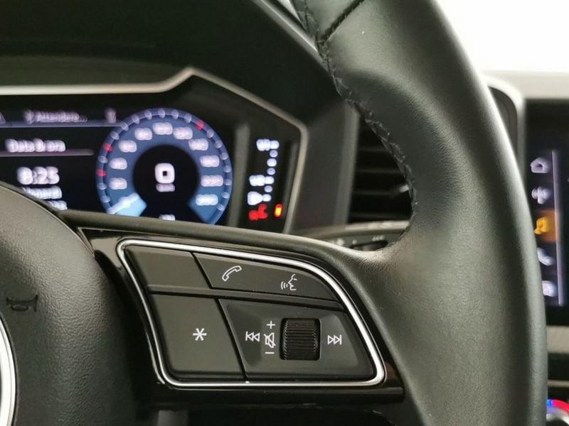 Audi A1 allstreet 30 1.0 tfsi Identity Contrast 116cv
