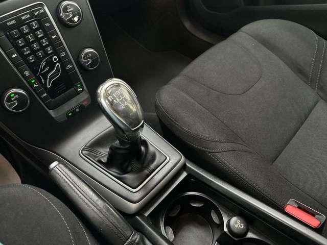 Volvo V40 D2 1.6 Summum
