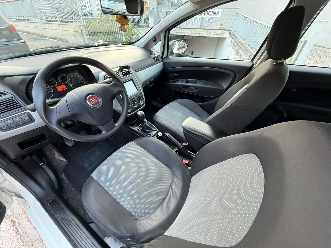FIAT GRANDE PUNTO 1,3 MTJ 75 CV DYNAMIC 5P