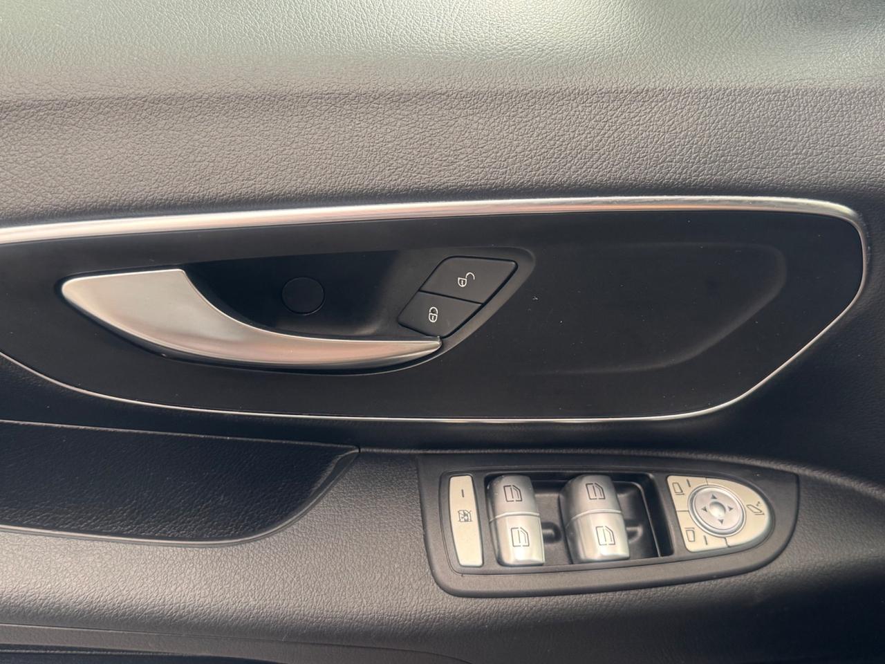 Mercedes-benz V 220 d Automatic Premium Business Extralong