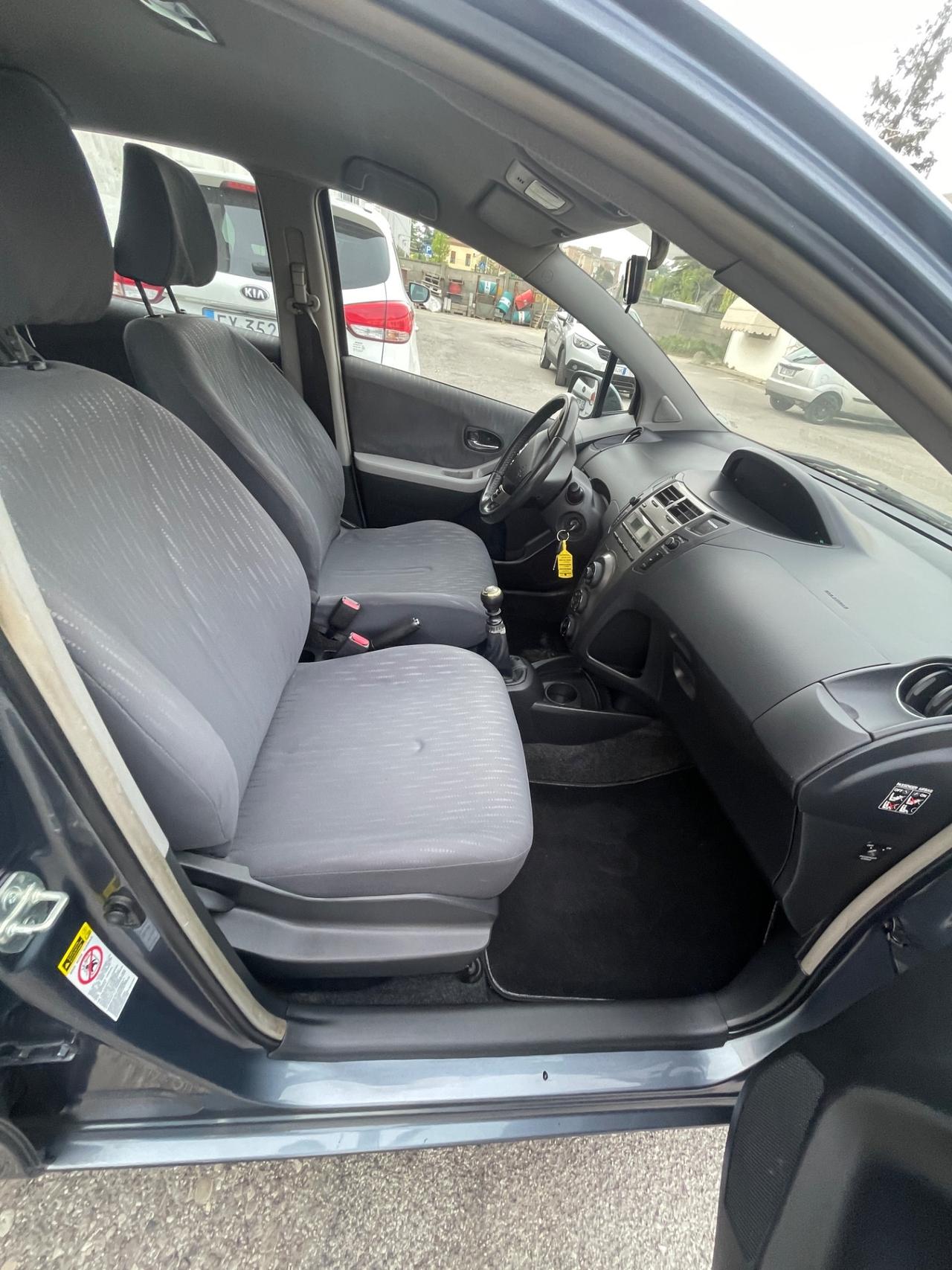 Toyota Yaris 1.3 5 porte Sol