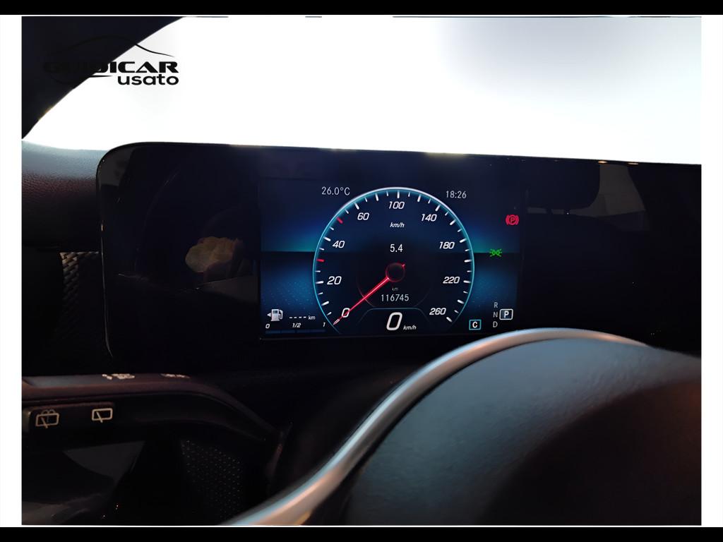 Mercedes-Benz Classe A - W177 2018 - A 180 d Sport auto