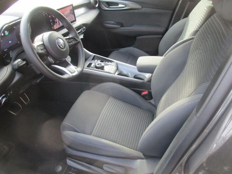 Alfa Romeo Tonale 1.3 280cv Plug-in Hybrid AT6 Sprint Q4