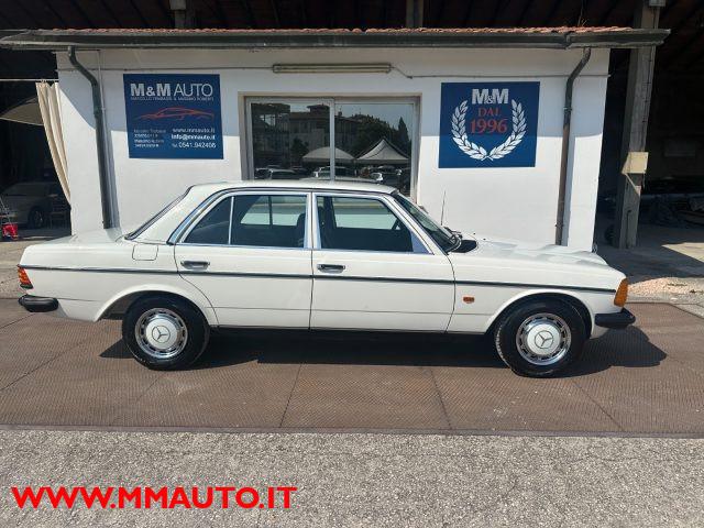 MERCEDES-BENZ 200 200 !!!!!!