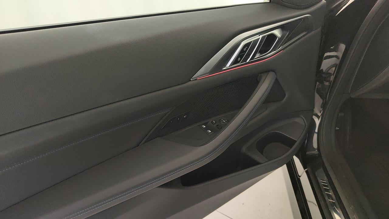 BMW Serie 4 G22 LCI 2024 Coupe - 420d Coupe mhev 48V xdrive MSport Pro auto