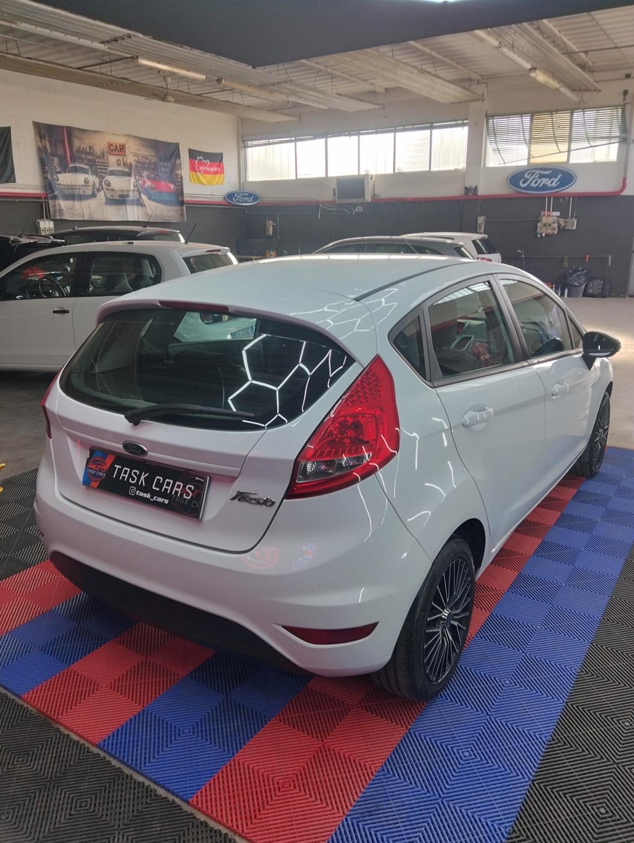 Ford Fiesta 1.4 TDCi 5p. Titanium