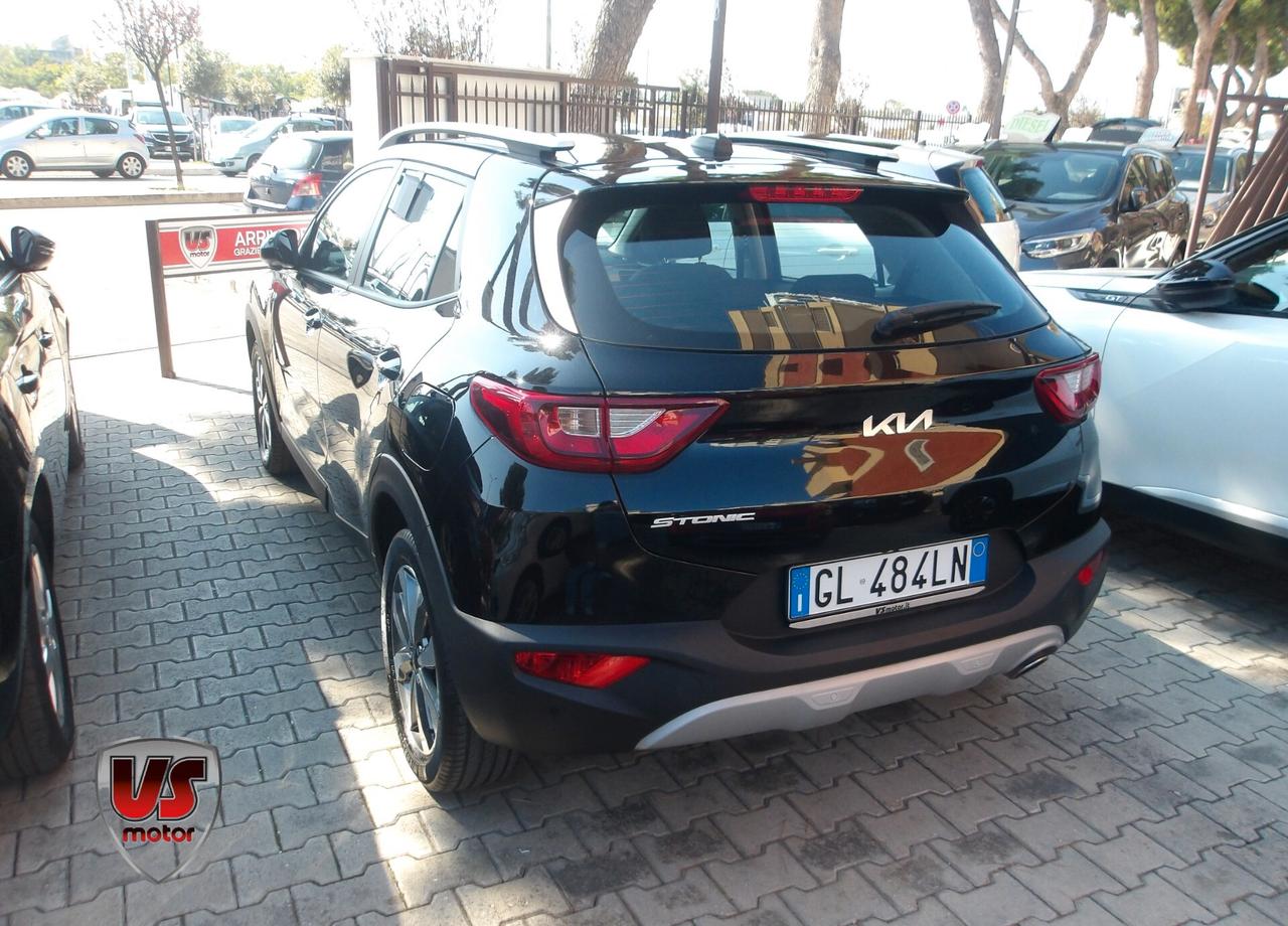 KIA STONIC 1.2 BENZ-KM 18.000-2022