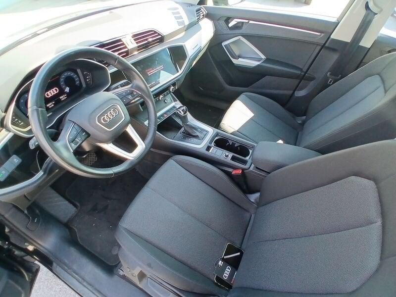 Audi Q3 35 TDI quattro S tronic Business
