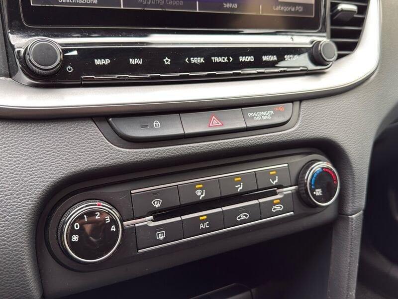 KIA ceed 1.6 CRDi 136 CV MHEV DCT SW Business