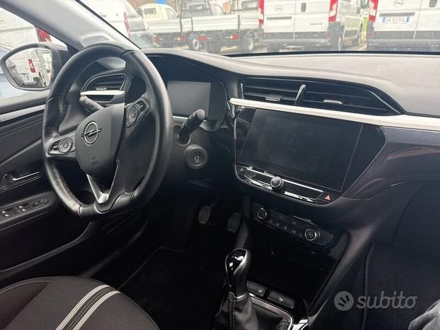 Opel Corsa 1.2 Design & Tech