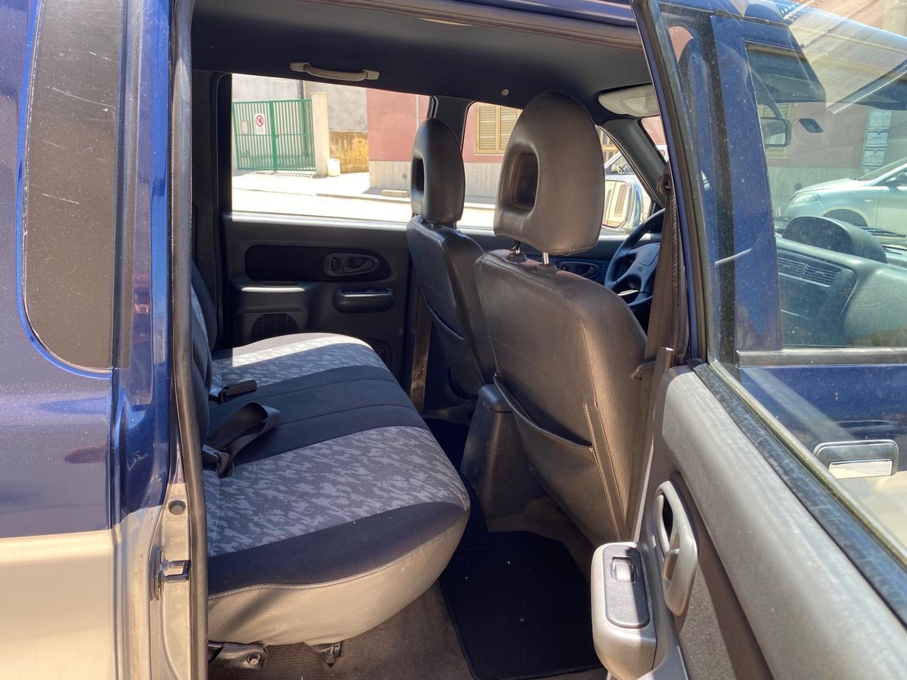 Mitsubishi L200 2.5 TDI 4WD Double Cab Pick-up GL