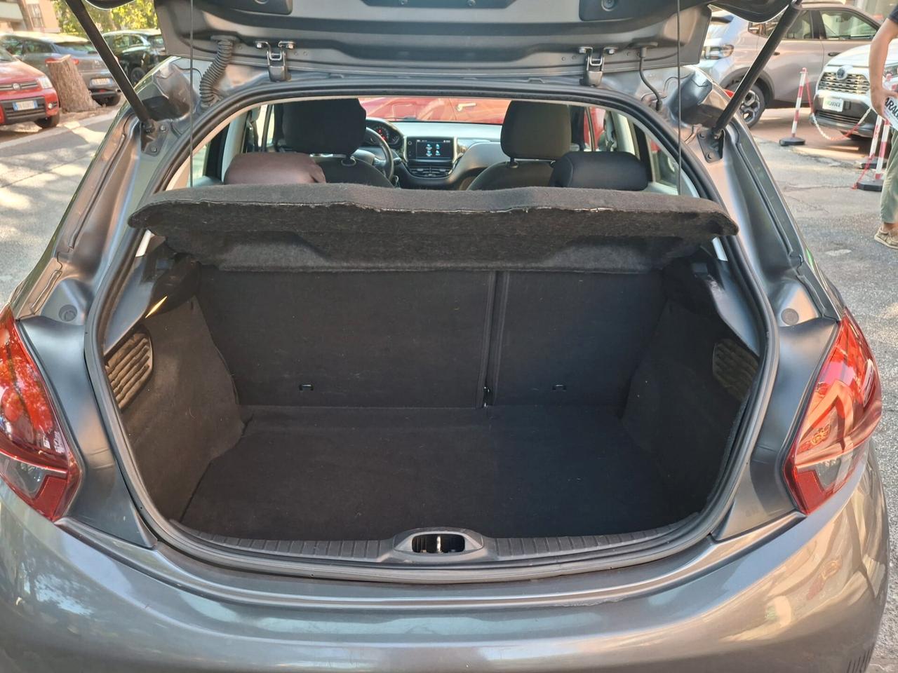 Peugeot 208 BlueHDi 75 5 porte