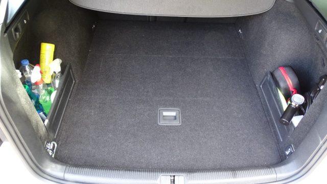 VOLKSWAGEN Passat Var. 2.0 TDI 140 cv, DSG High. BM.Tech., Garanzia.