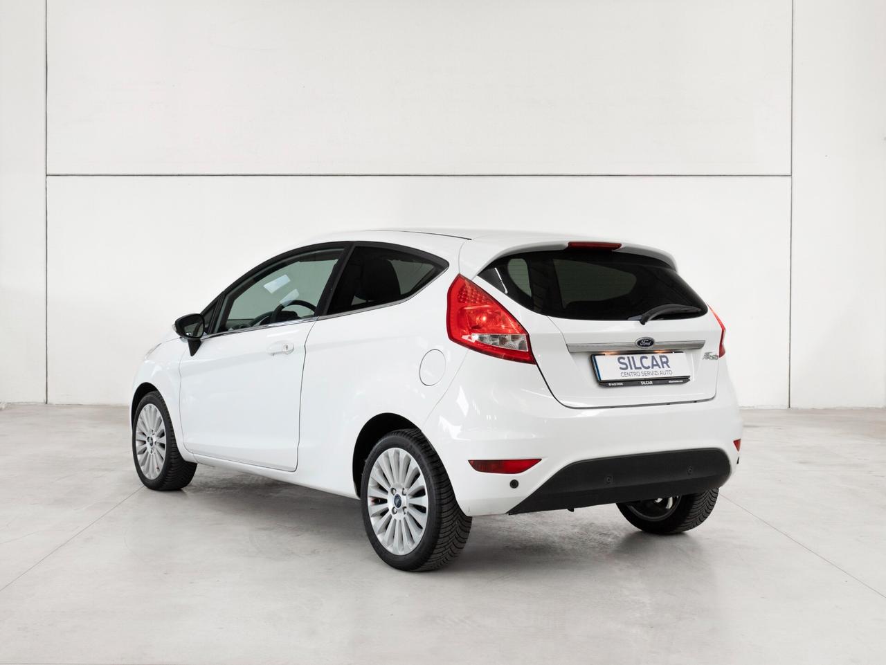 Ford Fiesta 1.4 3 porte Bz.- GPL Titanium