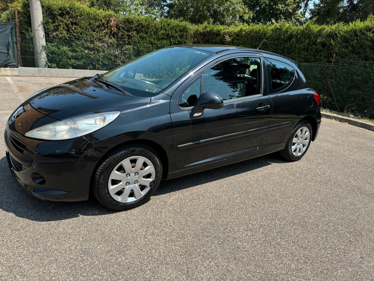 Peugeot 207 1.4 Gpl - NEOPATENTATI - 12 MESI DI GARANZIA -