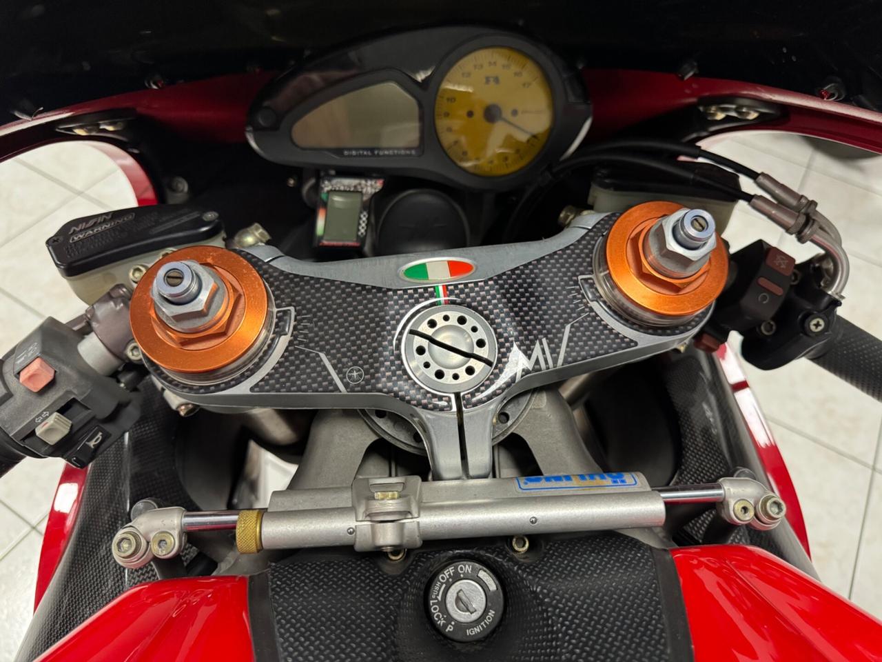 Mv Agusta F4 750 monoposto e biposto