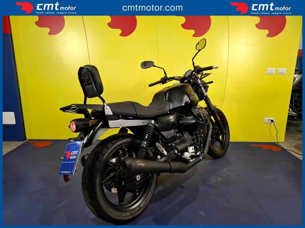 Moto Guzzi V7 - 2022