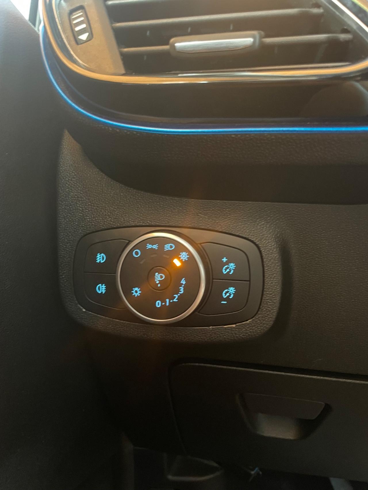 Ford Fiesta 1.5 EcoBlue 5 porte Titanium