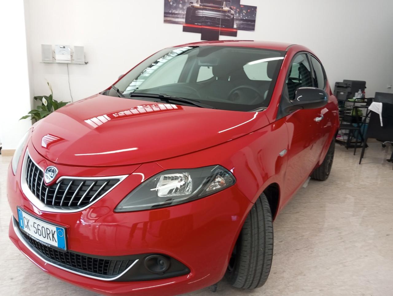 Lancia Ypsilon 1.0 FireFly 5 porte S&S Hybrid Ecochic UnYca